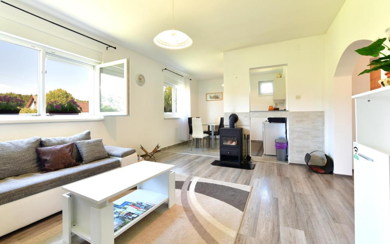 Kuca Za Odmor Roby Apartment Saborsko Exterior photo